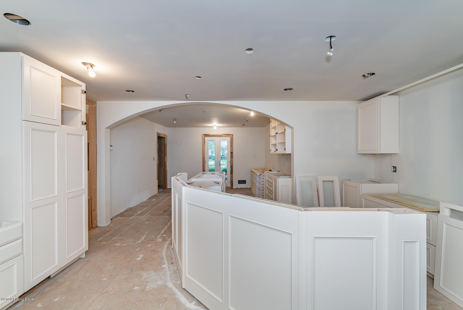 Eat-In Kitchen