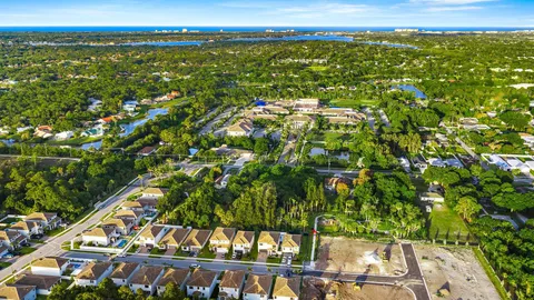 $925,000 | 18452 Glenstone Street, Jupiter, FL 33458