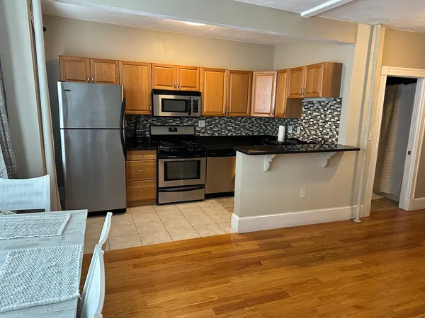 $2,500 | 53 Trident Avenue, Unit 101, Winthrop, MA 02152