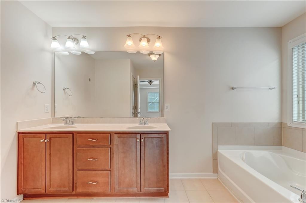 405 Summerwalk Road Greensboro, NC 27455 - Photo 26 of 41