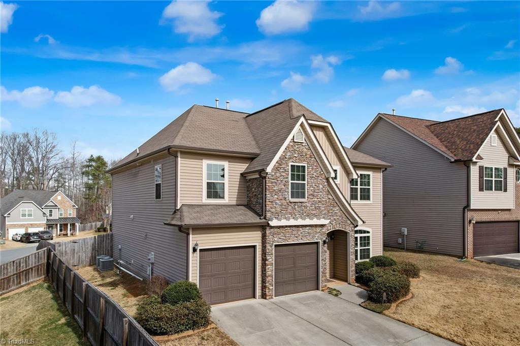 405 Summerwalk Road Greensboro, NC 27455 - Photo 6 of 41