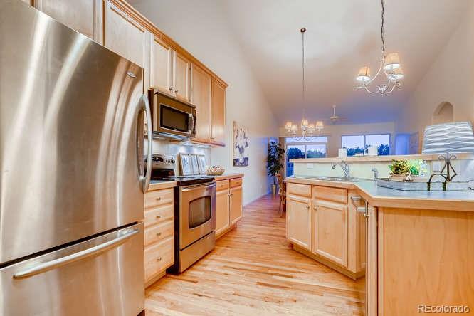 6557 South Reed Way, Unit B Littleton, CO 80123 - Photo 8 of 25 Gallery Image 8