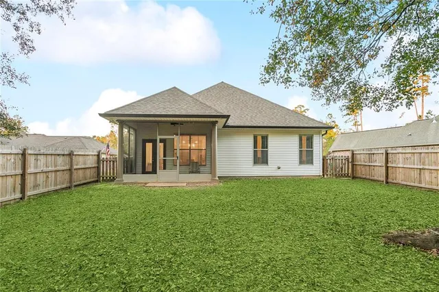 $289,000 | 18536 South Brookfield Drive, Ponchatoula, LA 70454