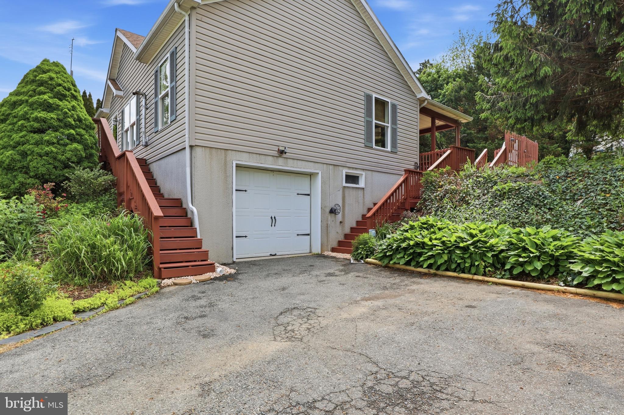 408 Main Street Delta, PA 17314 - Photo 2 of 65