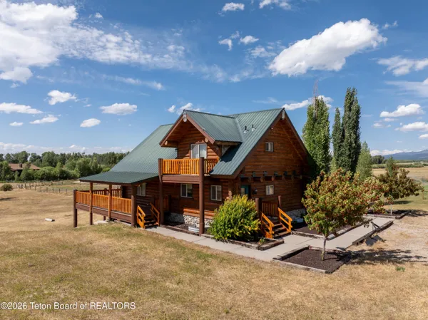 $1,295,000 | 1102 Pine View Lane, Driggs, ID 83422