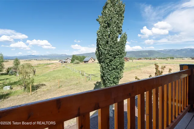 $1,295,000 | 1102 Pine View Lane, Driggs, ID 83422