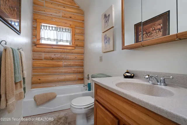 $1,295,000 | 1102 Pine View Lane, Driggs, ID 83422