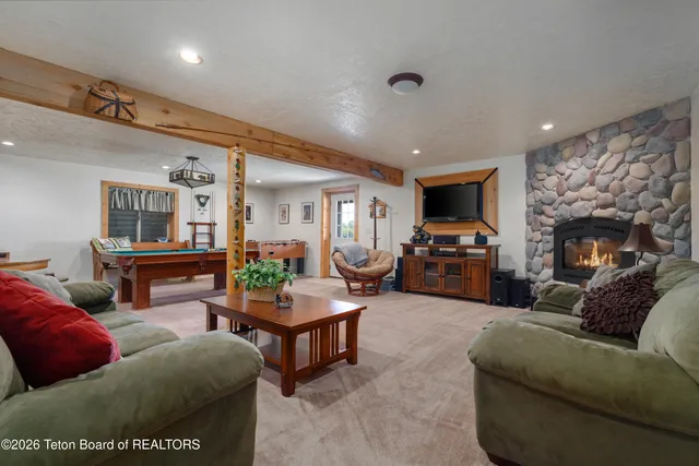 $1,295,000 | 1102 Pine View Lane, Driggs, ID 83422