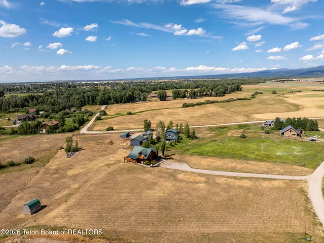 $1,295,000 | 1102 Pine View Lane, Driggs, ID 83422
