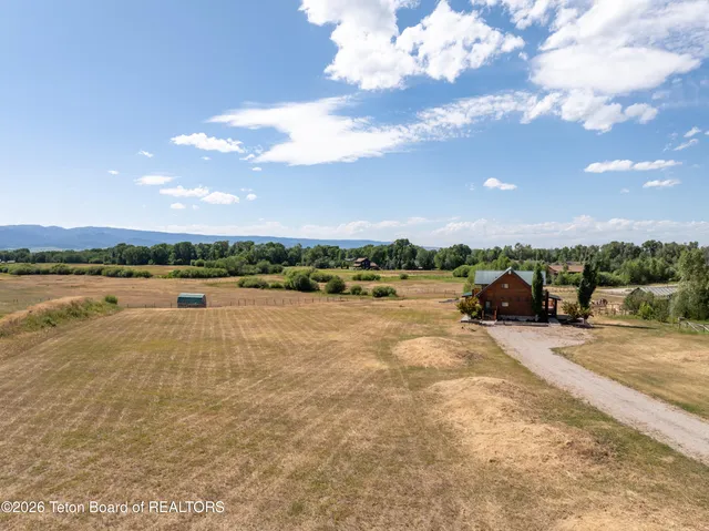 $1,295,000 | 1102 Pine View Lane, Driggs, ID 83422
