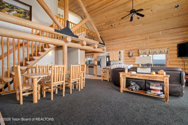 $1,295,000 | 1102 Pine View Lane, Driggs, ID 83422