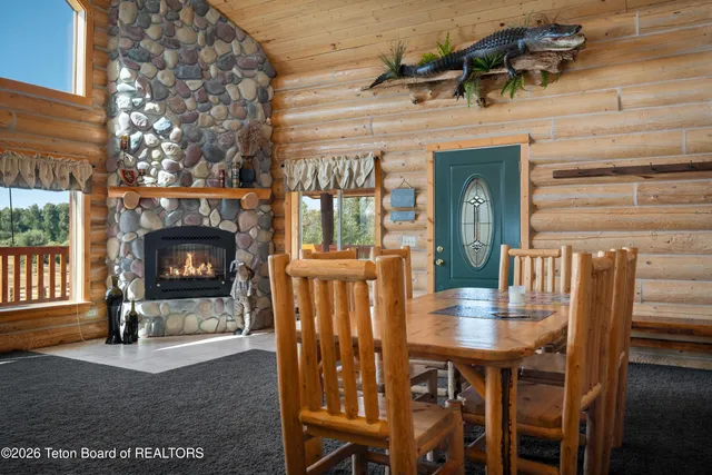 $1,295,000 | 1102 Pine View Lane, Driggs, ID 83422