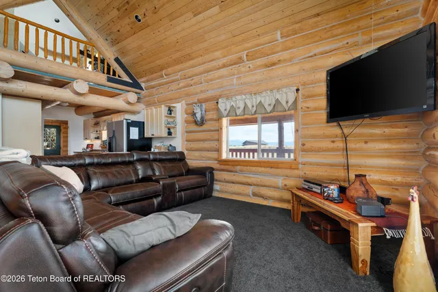 $1,295,000 | 1102 Pine View Lane, Driggs, ID 83422