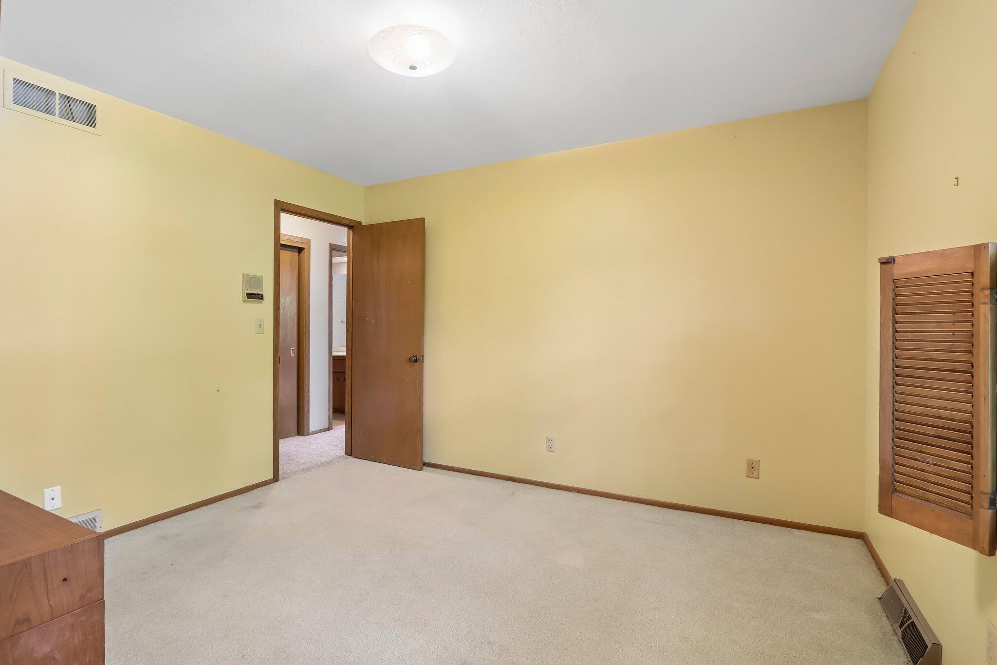 7400 North Pierron Road Glendale, WI 53209 - Photo 27 of 49 3rd bd rm