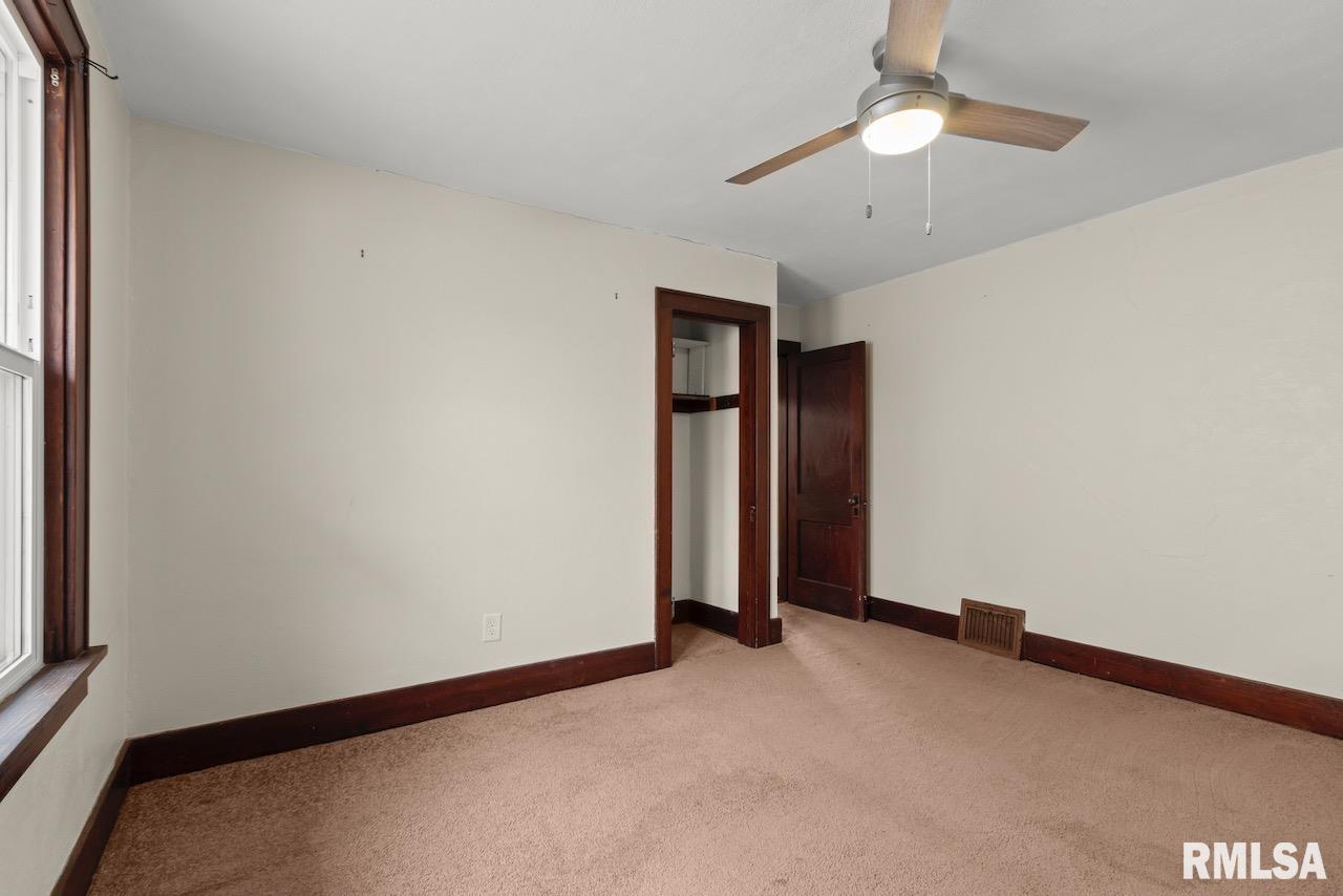 1203 South 3rd Street Pekin, IL 61554 - Photo 16 of 26