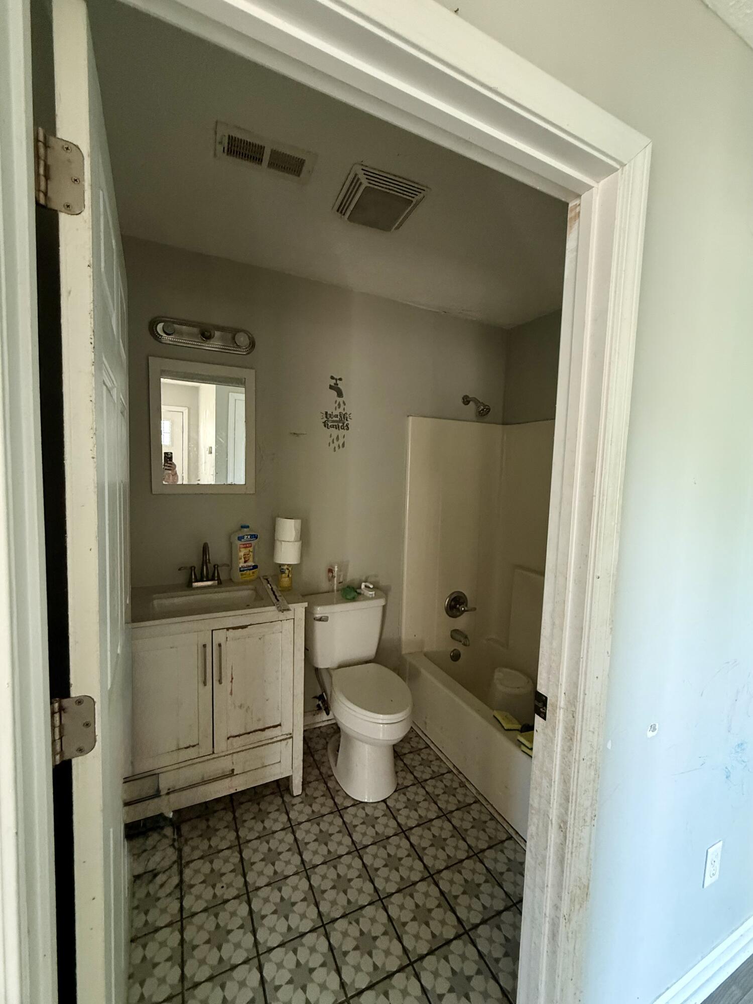 1225 South Irvine Road Irvine, KY 40336 - Photo 11 of 15 IMG_4194