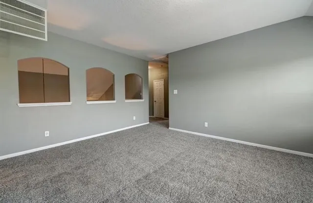 $2,400 | 914 Spring Heights Drive, Spring, TX 77373