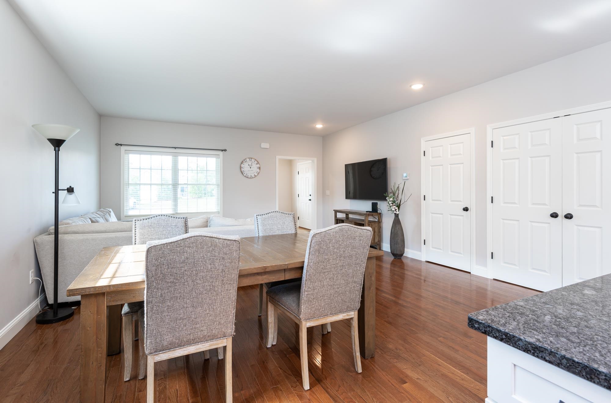 17 Crown Point Circle, Unit 86 Merrimack, NH 03054 - Photo 5 of 26