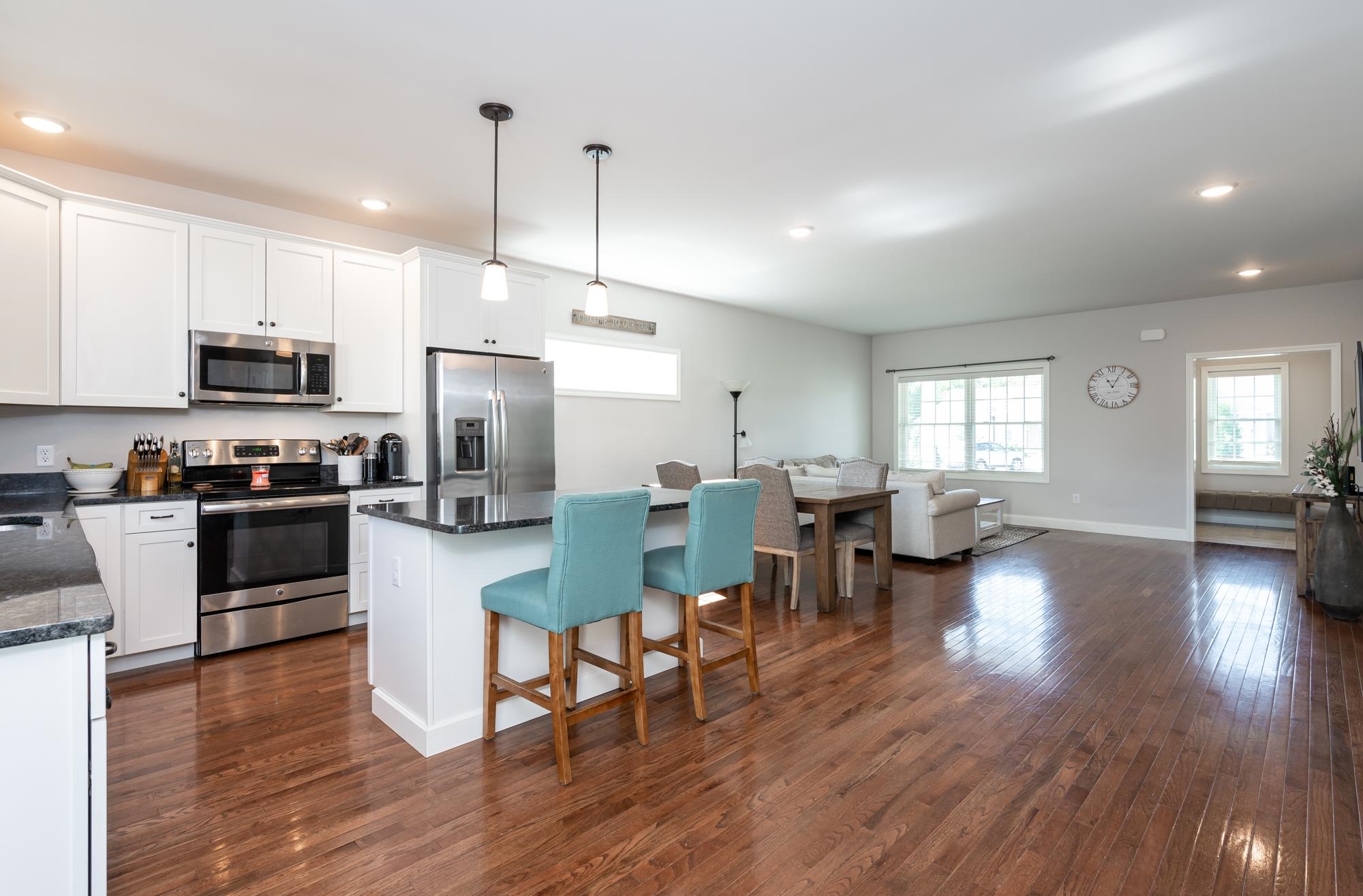 17 Crown Point Circle, Unit 86 Merrimack, NH 03054 - Photo 7 of 26