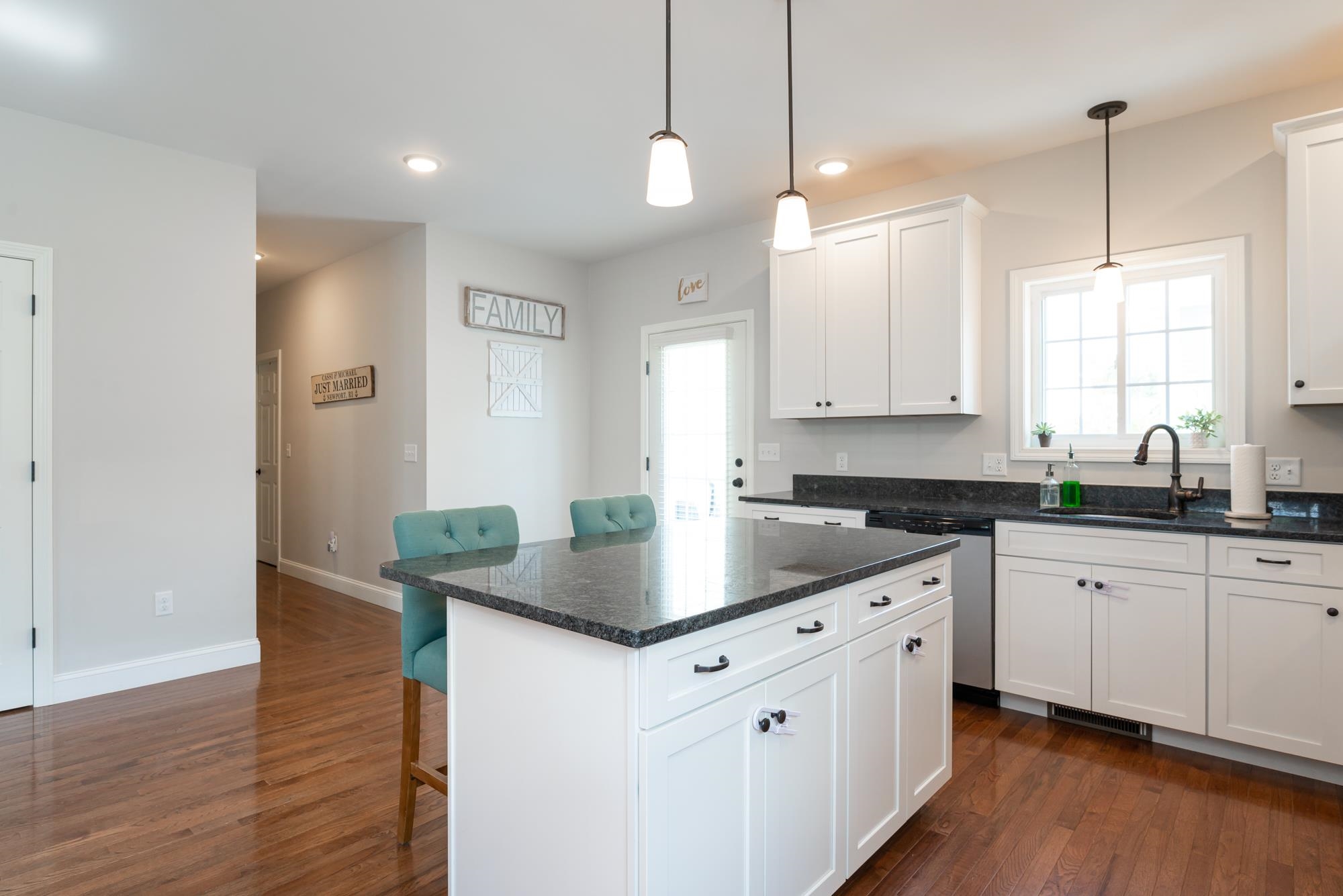 17 Crown Point Circle, Unit 86 Merrimack, NH 03054 - Photo 8 of 26