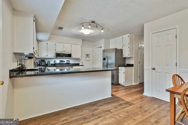 $399,900 | 125 Drennan Drive, Fayetteville, GA 30215