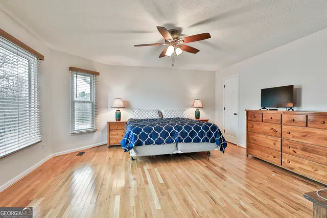 $399,900 | 125 Drennan Drive, Fayetteville, GA 30215