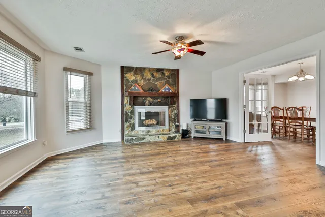 $399,900 | 125 Drennan Drive, Fayetteville, GA 30215