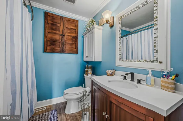 $375,000 | 884 Broadfield Drive, Newark, DE 19713