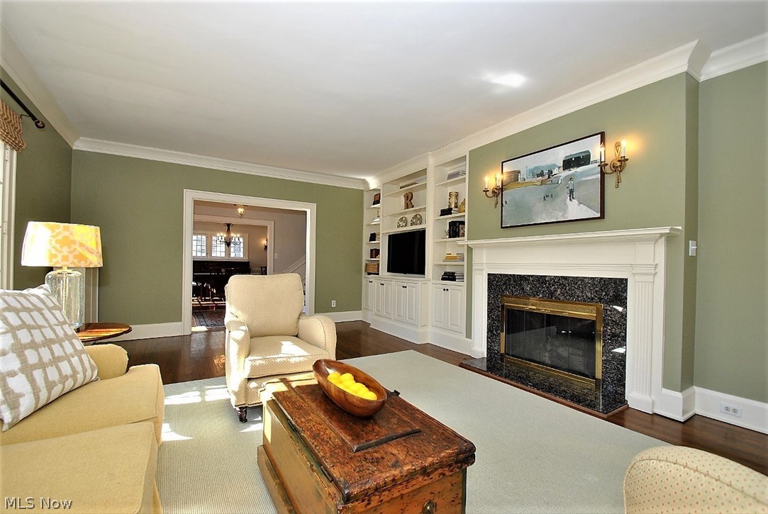 2998 Eaton Road Shaker Heights, OH 44122 - Photo 4 of 29 Gallery Image 4
