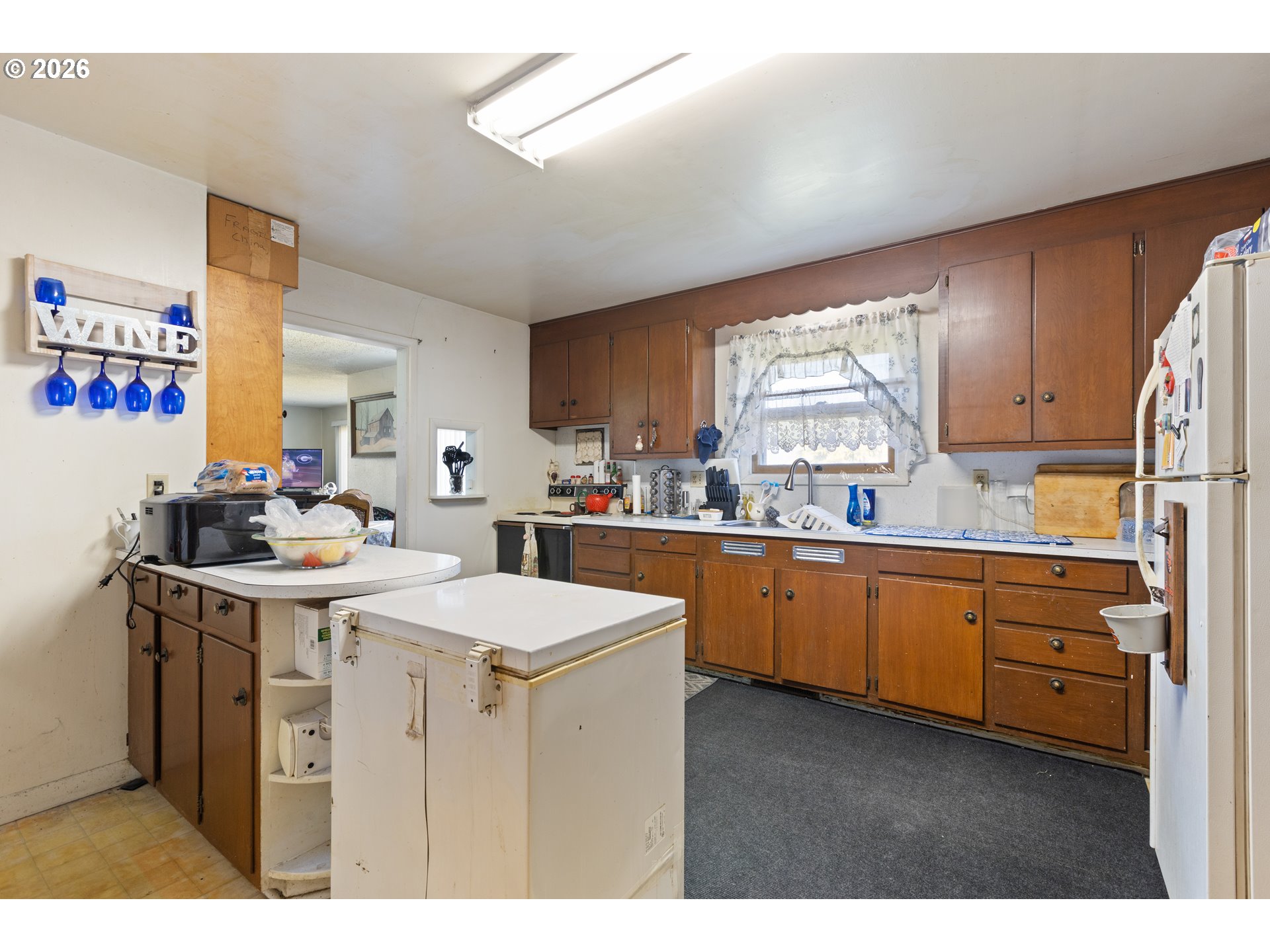 311 Southeast Grape Avenue Winston, OR 97496 - Photo 13 of 36