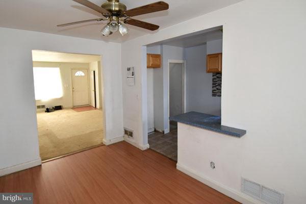 430 Torner Road Baltimore, MD 21221 - Photo 9 of 18 Living Room