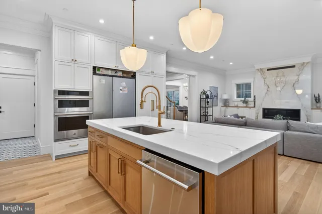 $3,399,000 | 7113 Fairfax Road, Bethesda, MD 20814