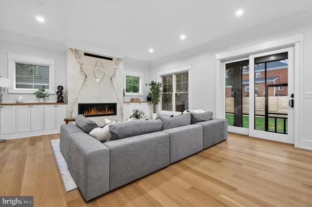 $3,399,000 | 7113 Fairfax Road, Bethesda, MD 20814