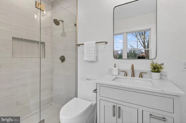 $3,399,000 | 7113 Fairfax Road, Bethesda, MD 20814