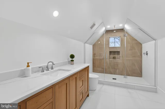 $3,399,000 | 7113 Fairfax Road, Bethesda, MD 20814