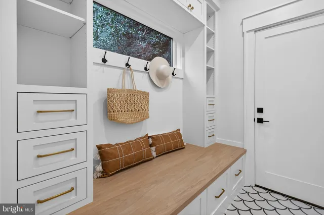 $3,399,000 | 7113 Fairfax Road, Bethesda, MD 20814