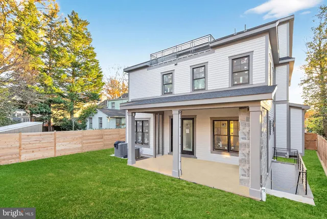 $3,399,000 | 7113 Fairfax Road, Bethesda, MD 20814