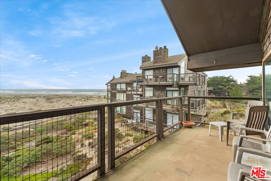 67 Pelican Point Watsonville, CA 95076 - Photo 24 of 25 a view of balcony with patio