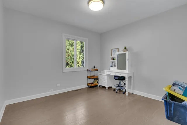 $495,000 | 437 Eagleview Drive, Carol Stream, IL 60188