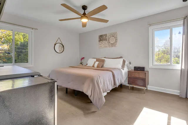 $495,000 | 437 Eagleview Drive, Carol Stream, IL 60188