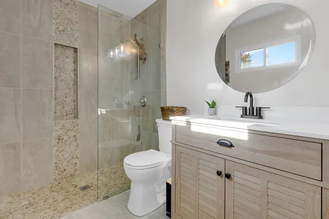 $495,000 | 437 Eagleview Drive, Carol Stream, IL 60188