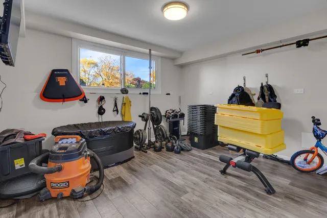 $495,000 | 437 Eagleview Drive, Carol Stream, IL 60188