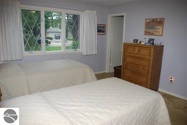 816 Westminster Road Traverse City, MI 49686 - Photo 10 of 15 1707516-9.JPG