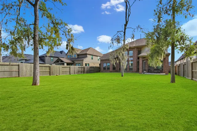 $509,000 | 8915 Forest Side Drive, Missouri City, TX 77459