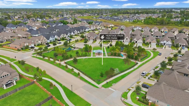 $509,000 | 8915 Forest Side Drive, Missouri City, TX 77459