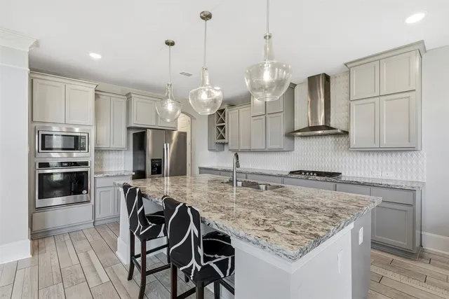 $509,000 | 8915 Forest Side Drive, Missouri City, TX 77459