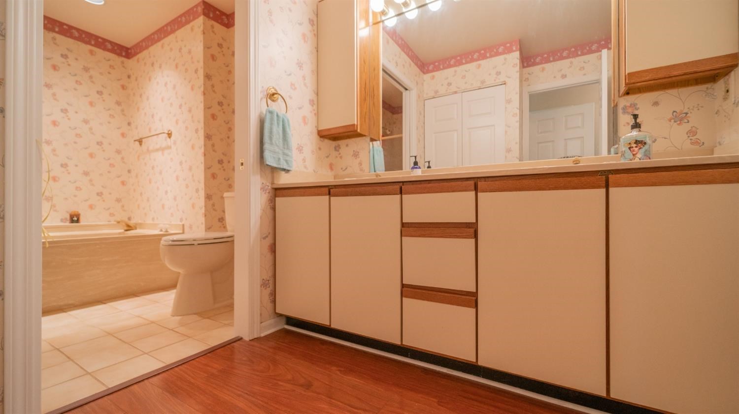 910 Ridge Road, Unit 403 Munster, IN 46321 - Photo 15 of 36 1500x842