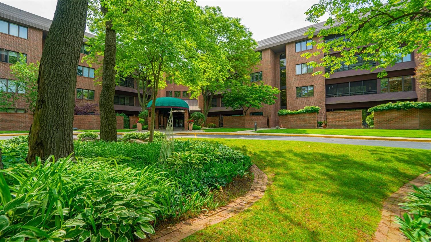 910 Ridge Road, Unit 403 Munster, IN 46321 - Photo 36 of 36 1500x842