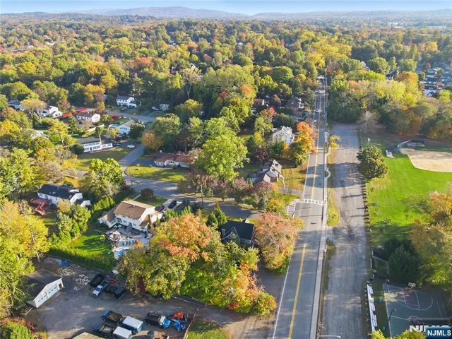 $2,950 | 150 Tappan Road, Unit 2, Harrington Park, NJ 07640