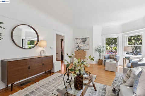 $1,595,000 | 2607 Alcatraz Avenue, Berkeley, CA 94618